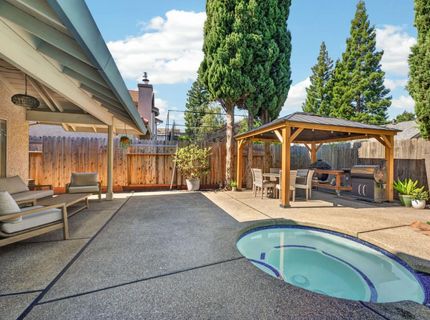 5723 Crown Ct, Rocklin, CA 95677 Photo