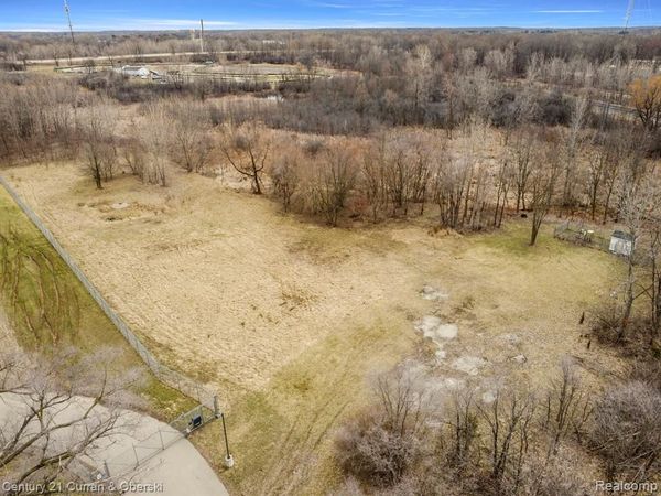 1139 S Dettman Road , Leoni Twp, MI 49203