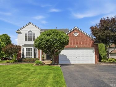 6263 Shadetree Court , Genoa Twp, MI 48843