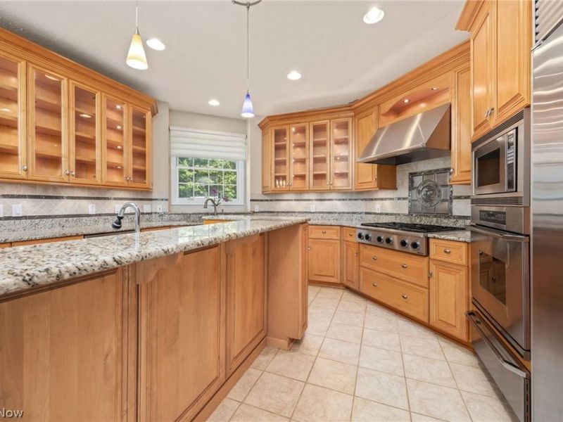 20852 Kylemore Drive, Strongsville, OH 44149 Photo 18