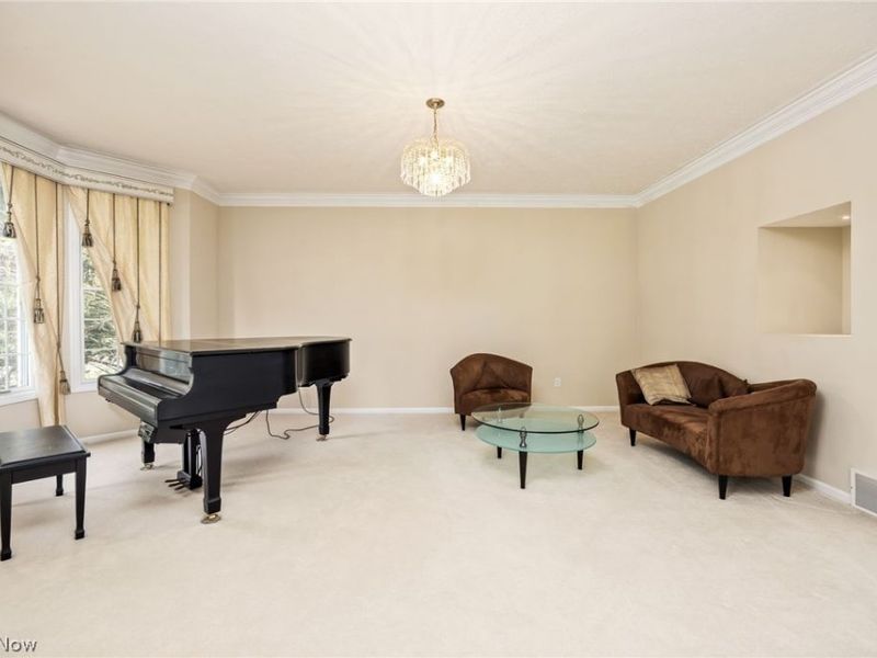 20852 Kylemore Drive, Strongsville, OH 44149 Photo 9