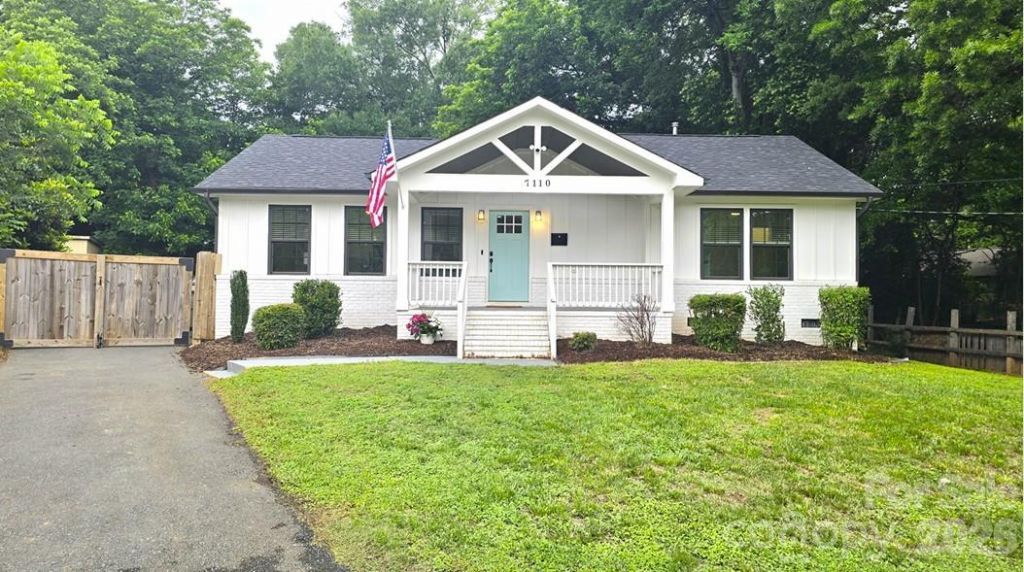 7110 Rockcliff Court , Charlotte, NC 28210 Main Photo