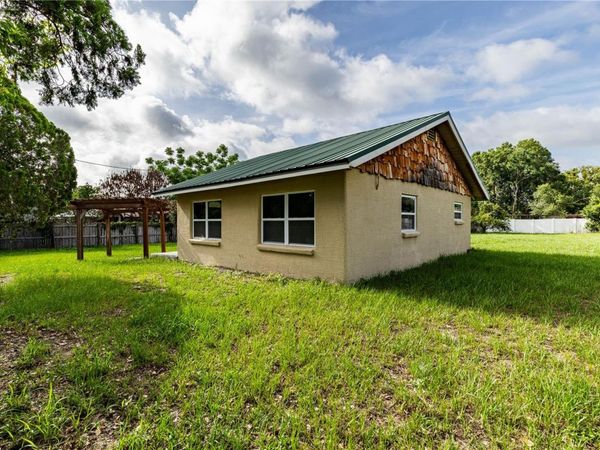 7020 SCOTT AVENUE , MOUNT DORA, FL 32757