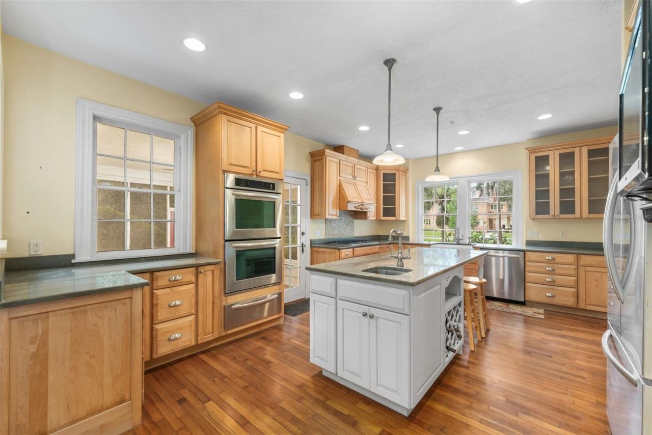 717 NE Boulevard, Gainesville, FL 32601 Photo