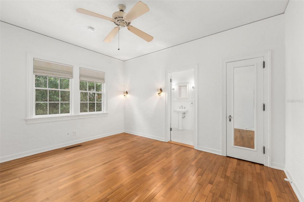 717 NE Boulevard, Gainesville, FL 32601 Photo