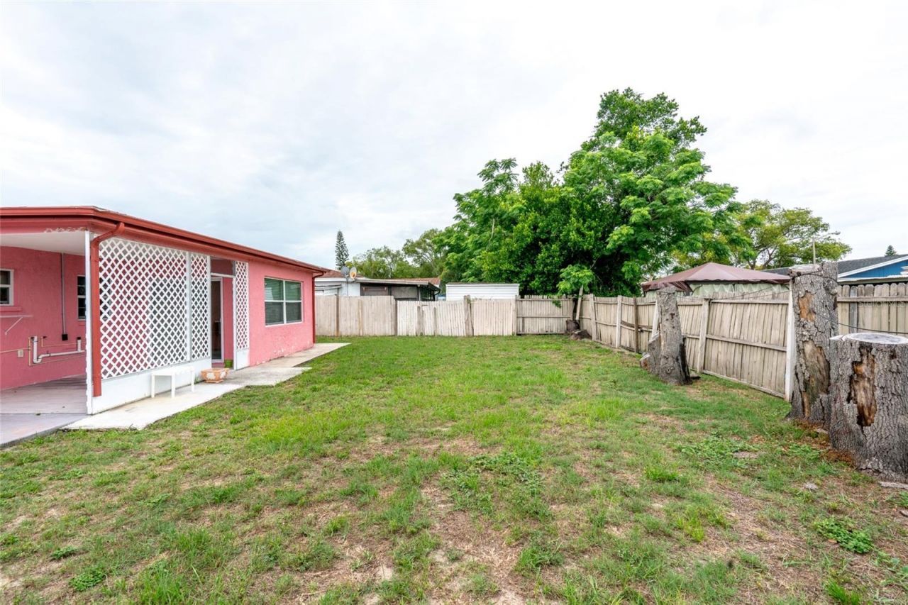 8033 Manvel Drive , Port Richey, FL 34668 Photo