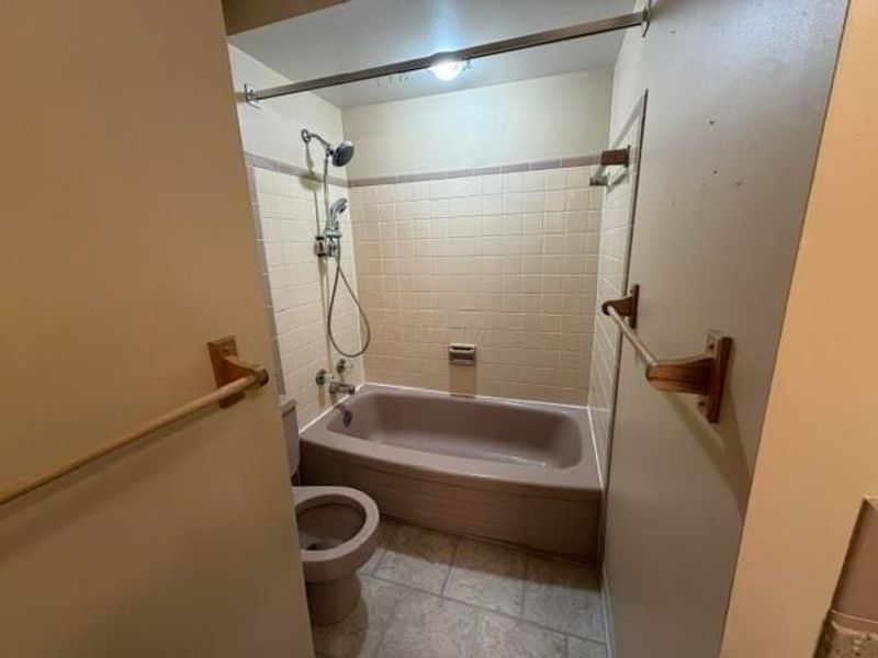 1280 Howell Drive , Newark, OH 43055 Photo 16