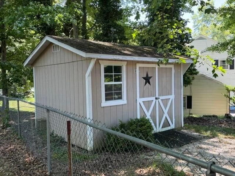 1280 Howell Drive , Newark, OH 43055 Photo 3
