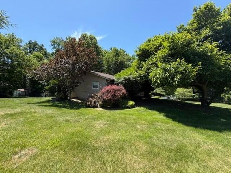 1280 Howell Drive , Newark, OH 43055 Photo 4