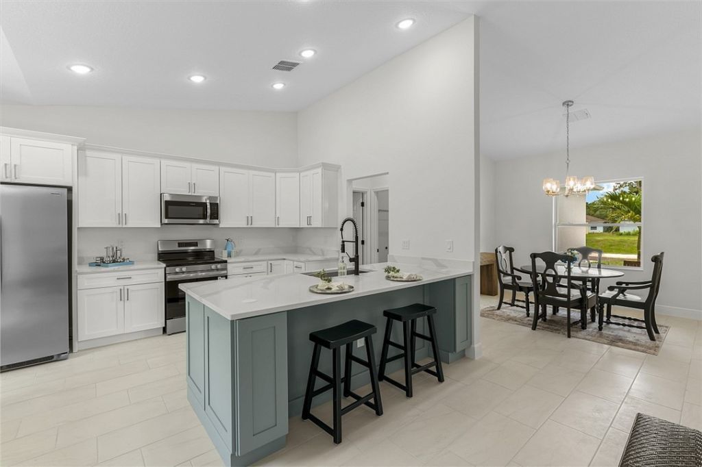 8216 104th Court, Vero Beach, FL 32967 Photo