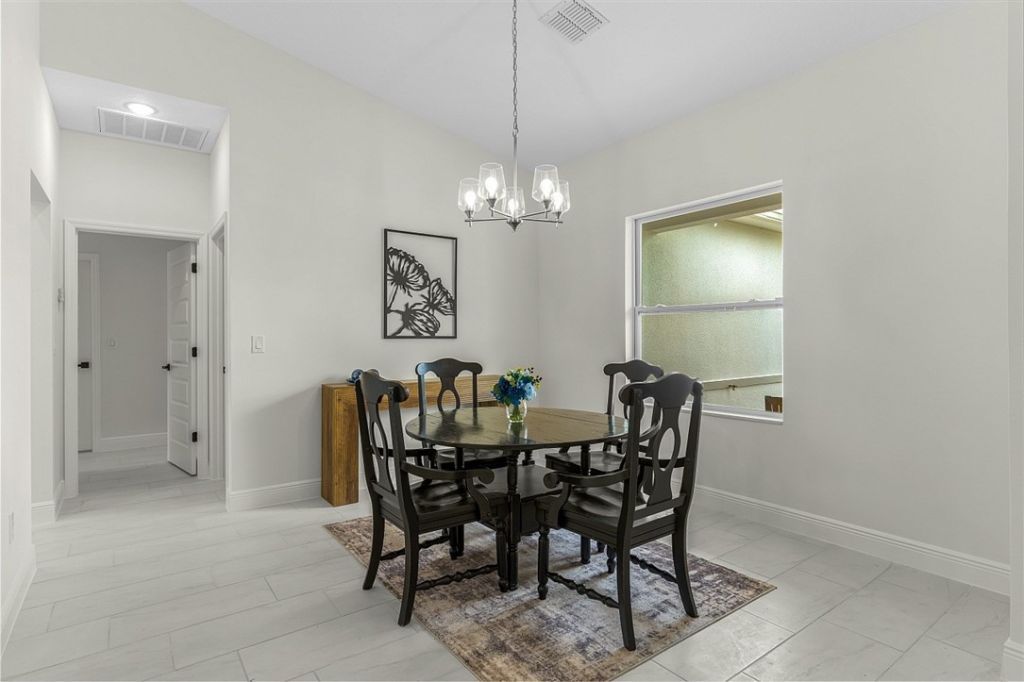 8216 104th Court, Vero Beach, FL 32967 Photo