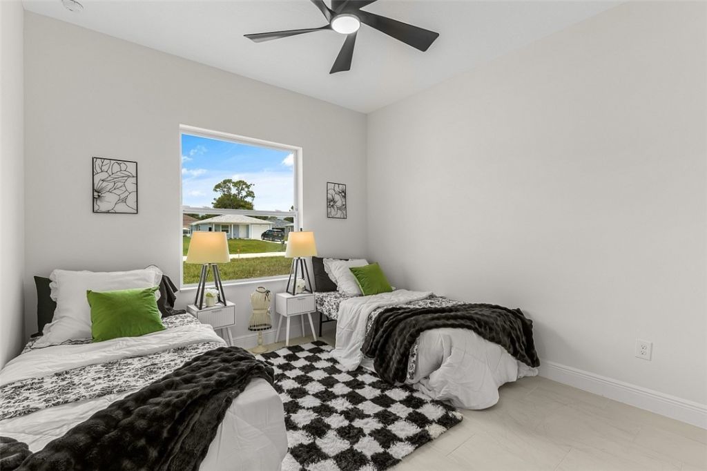 8216 104th Court, Vero Beach, FL 32967 Photo