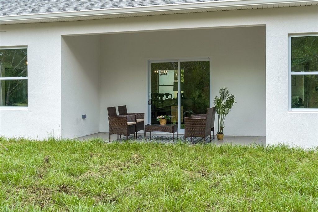 8216 104th Court, Vero Beach, FL 32967 Photo