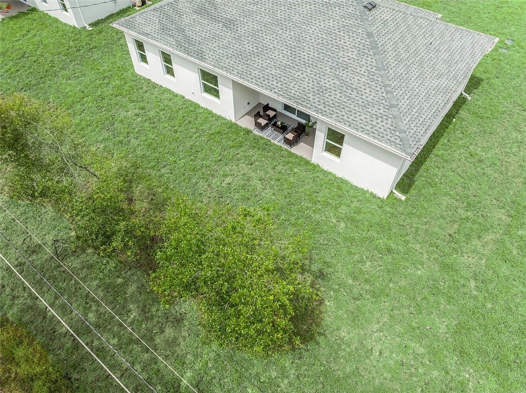 8216 104th Court, Vero Beach, FL 32967 Photo