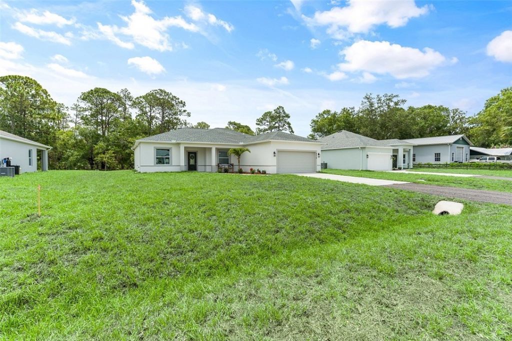 8216 104th Court, Vero Beach, FL 32967 Photo