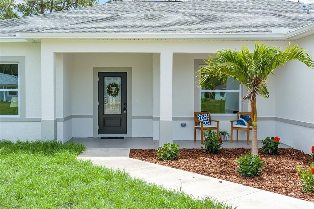 8216 104th Court, Vero Beach, FL 32967 Photo