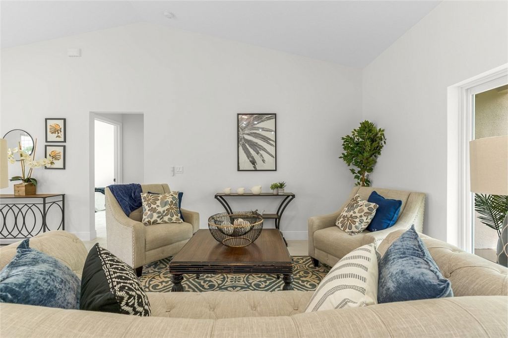 8216 104th Court, Vero Beach, FL 32967 Photo