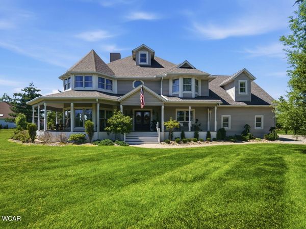 520 S Fraunfelter Road, Lima, OH 45807