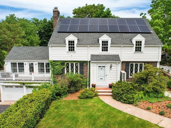 12 Powder House Rd Ext, Medford, MA 02155