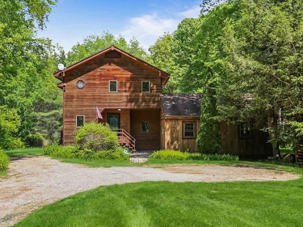 856 N Main St, Orange, MA 01364