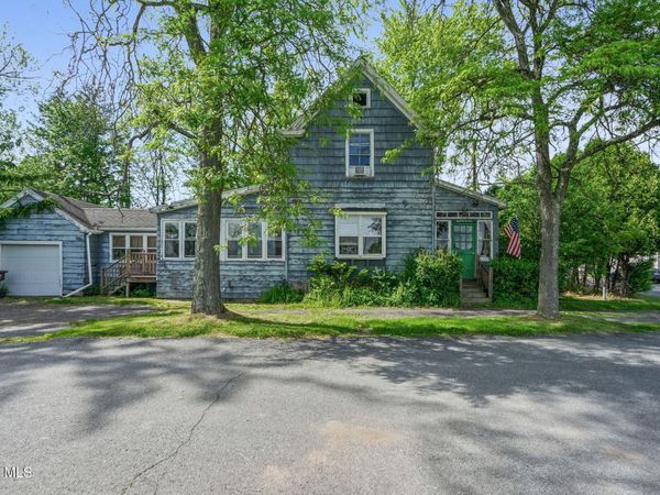 55 Van Dyke Road, Delmar, NY 12054