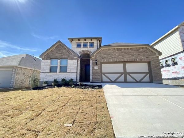 27715 Dana Creek Dr, Boerne, TX 78015