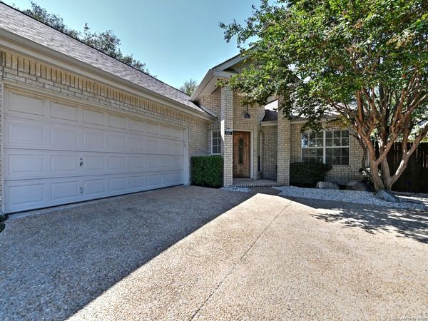 1615 HAWKS TREE LN, San Antonio, TX 78248