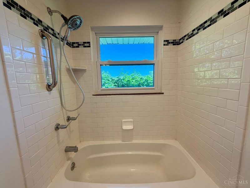 7350 Barret Road, West Chester, OH 45069 Photo 35