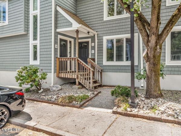 1 Central Avenue, Unit 8, Atlantic Highlands, NJ 07716