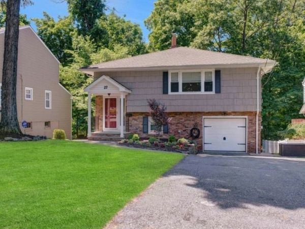 27 Shady Ter, Wayne, NJ 07470