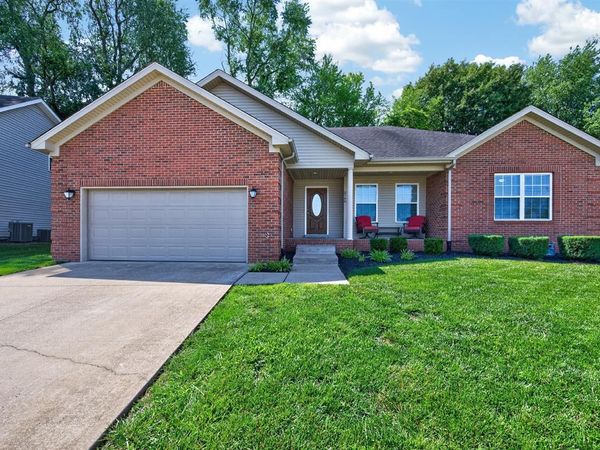 2748 Pointe Court, Bowling Green, KY 42104