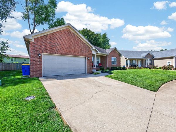 2748 Pointe Court , Bowling Green, KY 42104