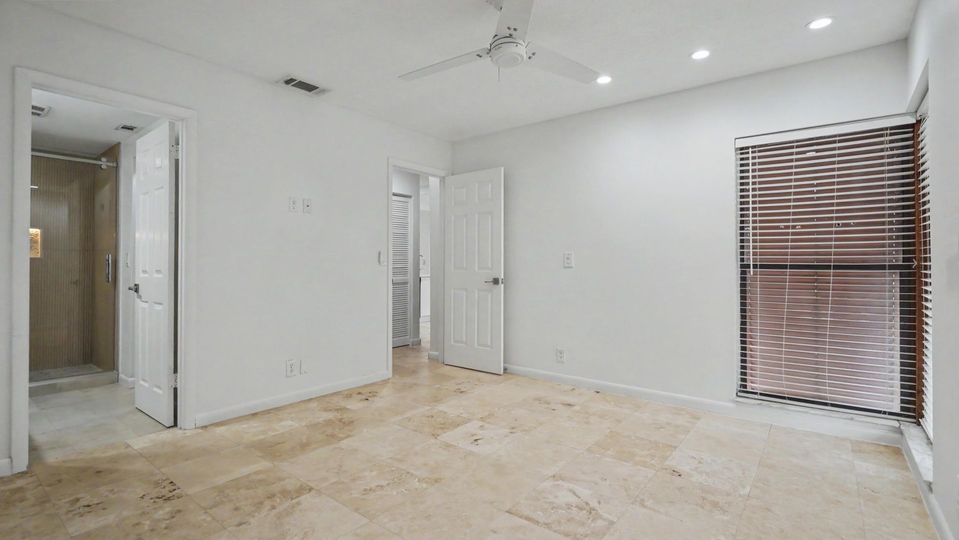 3939 NE 5th Avenue, Unit A201, Boca Raton, FL 33431 Photo