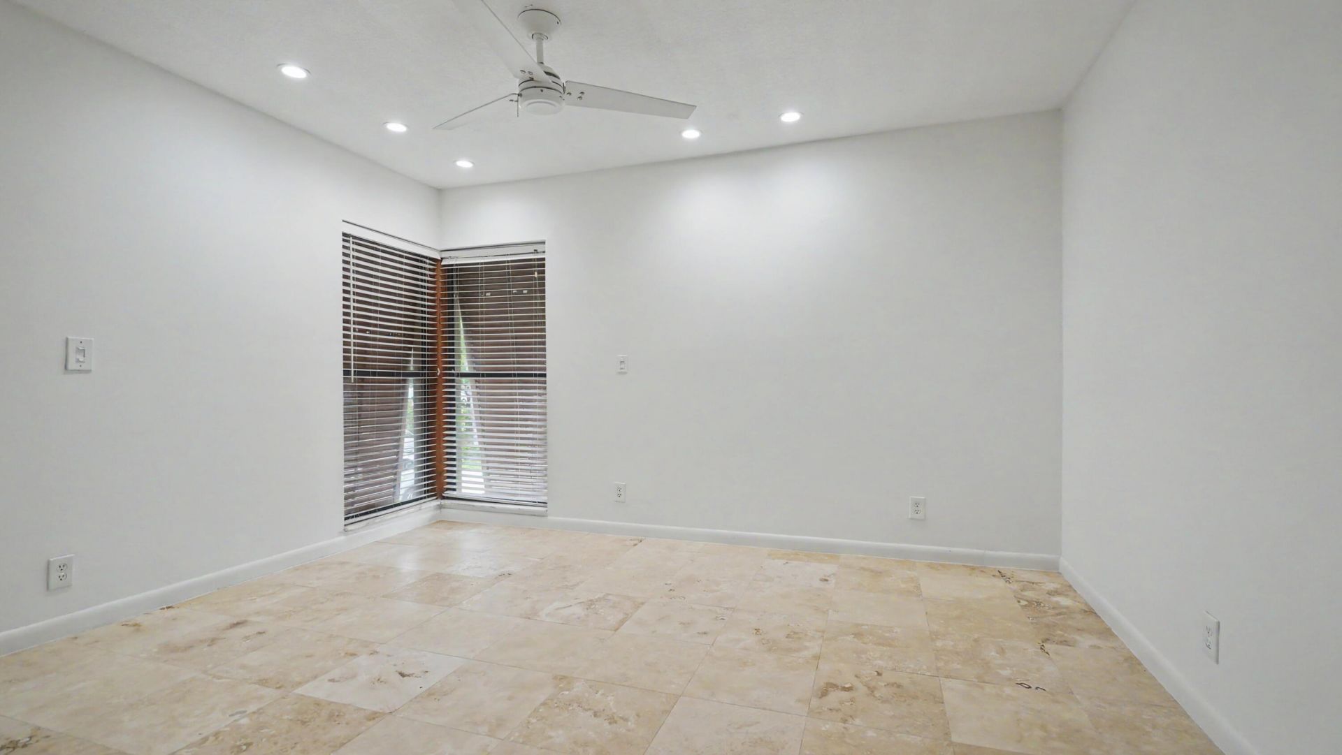 3939 NE 5th Avenue, Unit A201, Boca Raton, FL 33431 Photo