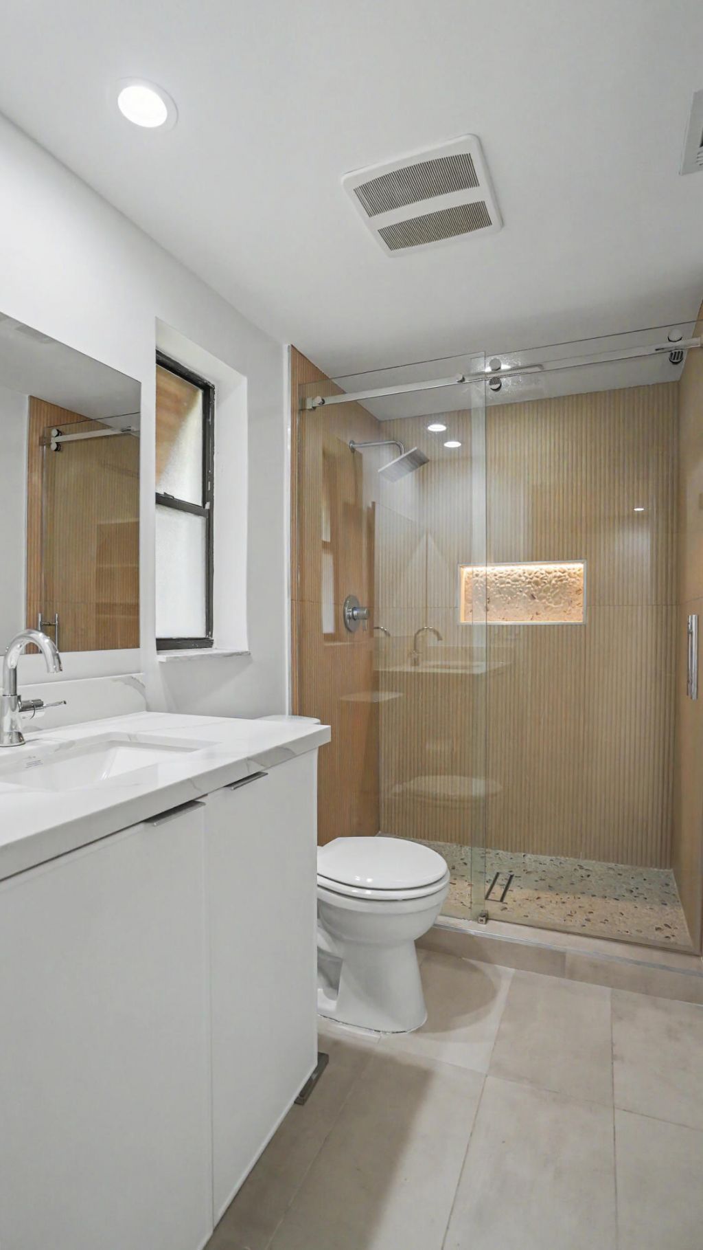 3939 NE 5th Avenue, Unit A201, Boca Raton, FL 33431 Photo
