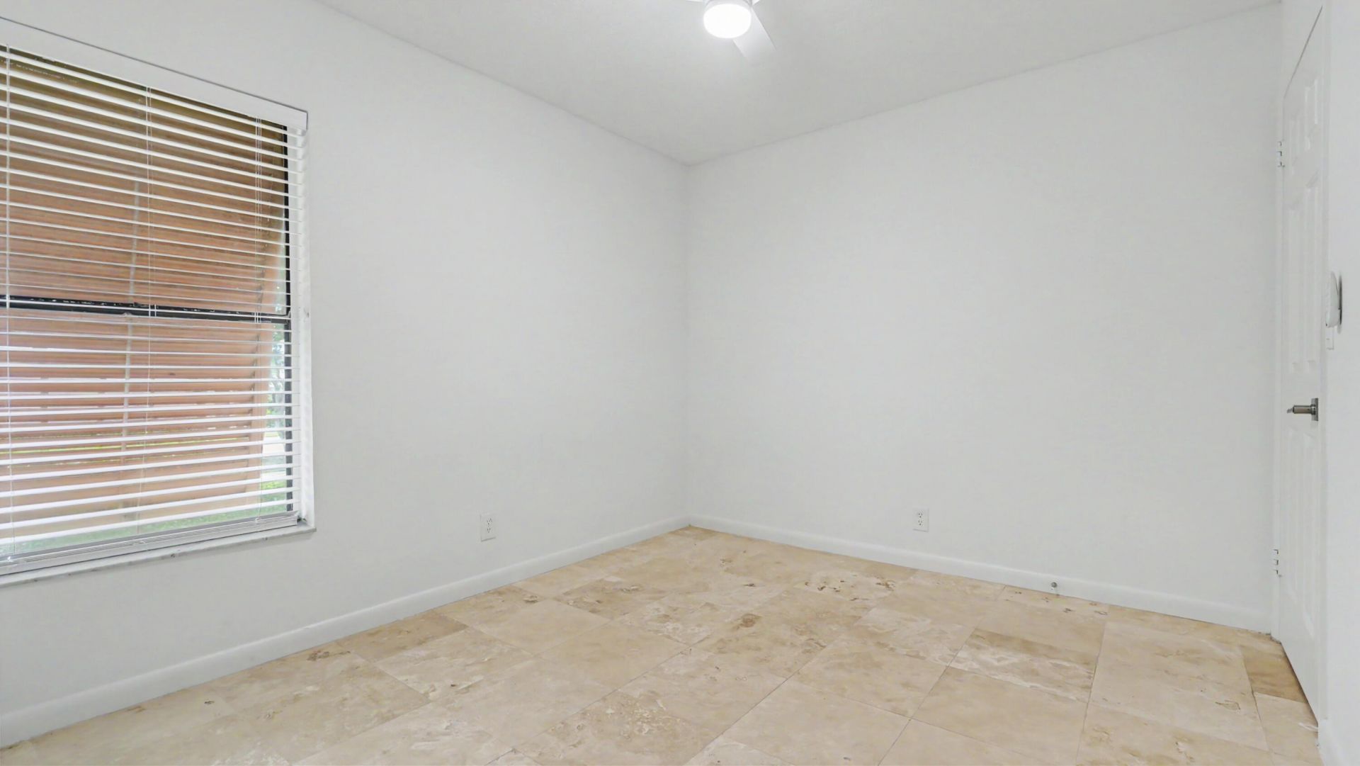 3939 NE 5th Avenue, Unit A201, Boca Raton, FL 33431 Photo