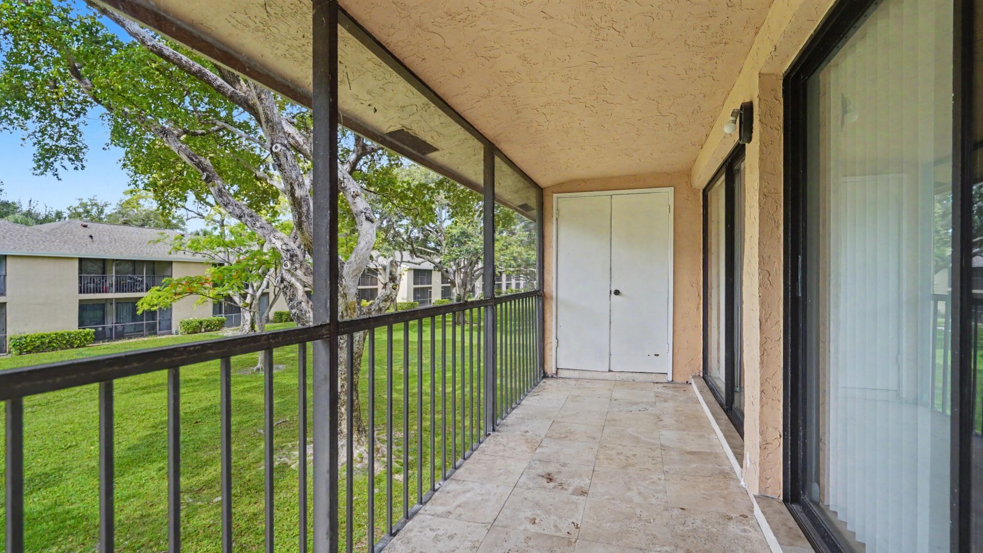 3939 NE 5th Avenue, Unit A201, Boca Raton, FL 33431 Photo