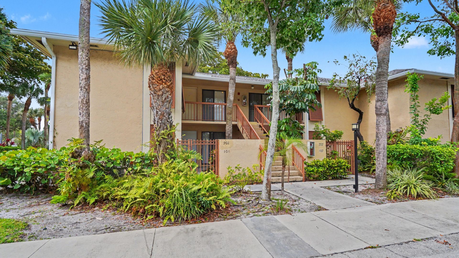3939 NE 5th Avenue, Unit A201, Boca Raton, FL 33431 Photo