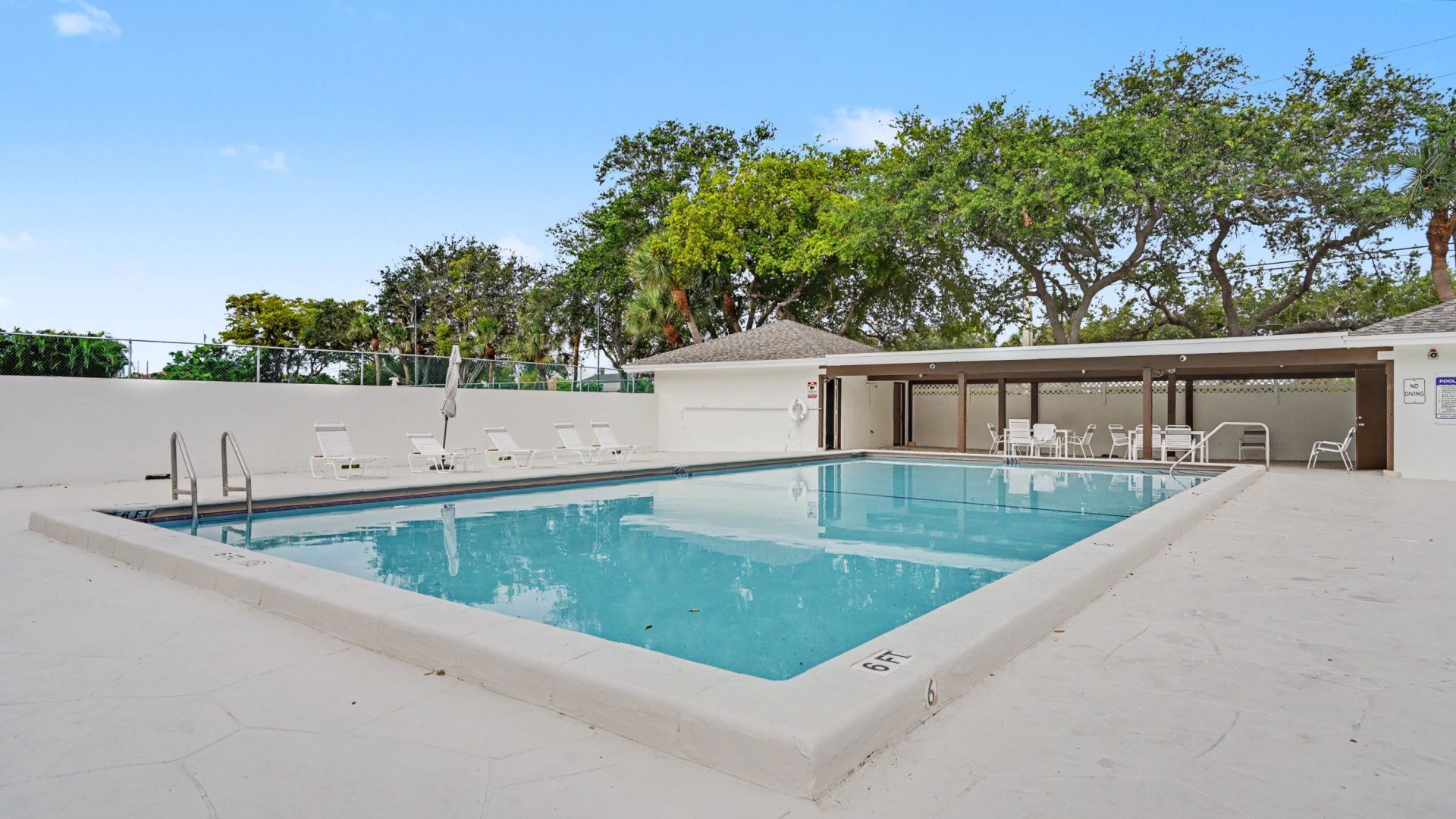 3939 NE 5th Avenue, Unit A201, Boca Raton, FL 33431 Photo