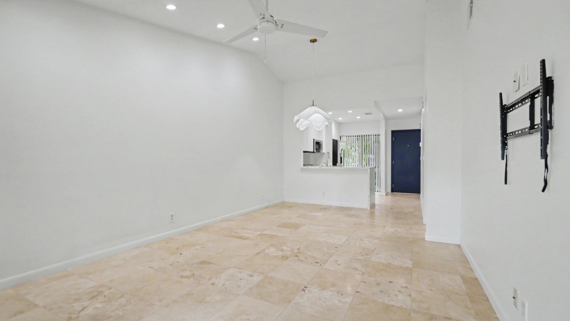 3939 NE 5th Avenue, Unit A201, Boca Raton, FL 33431 Photo