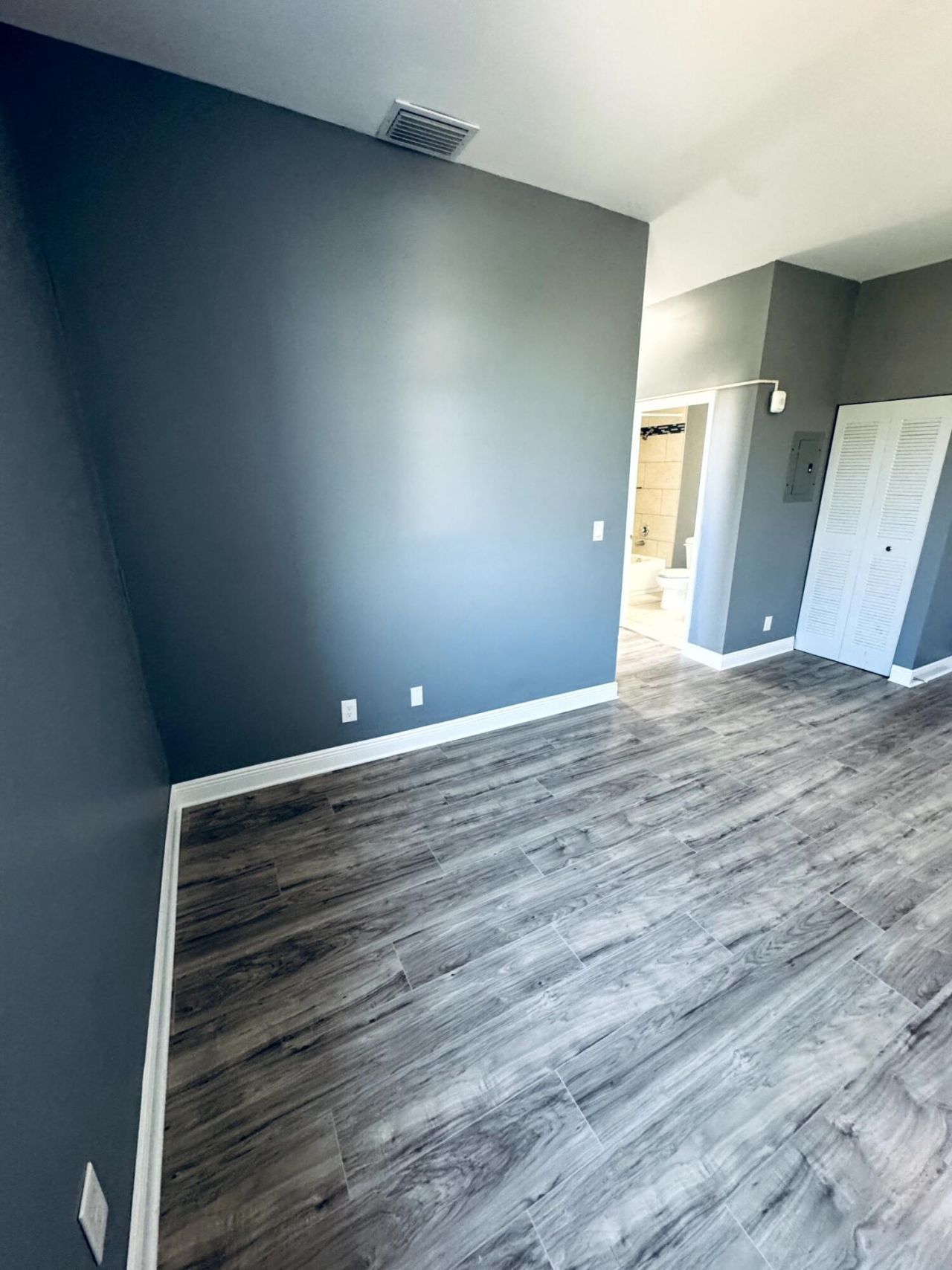 1401 Division Avenue, Unit 203, West Palm Beach, FL 33401 Photo