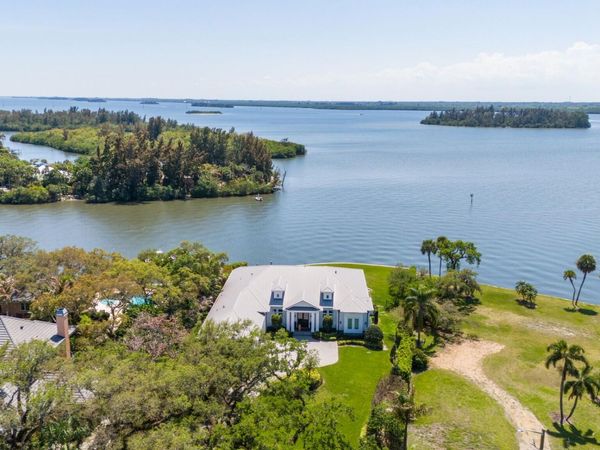 1505 W Camino Del Rio, Vero Beach, FL 32963