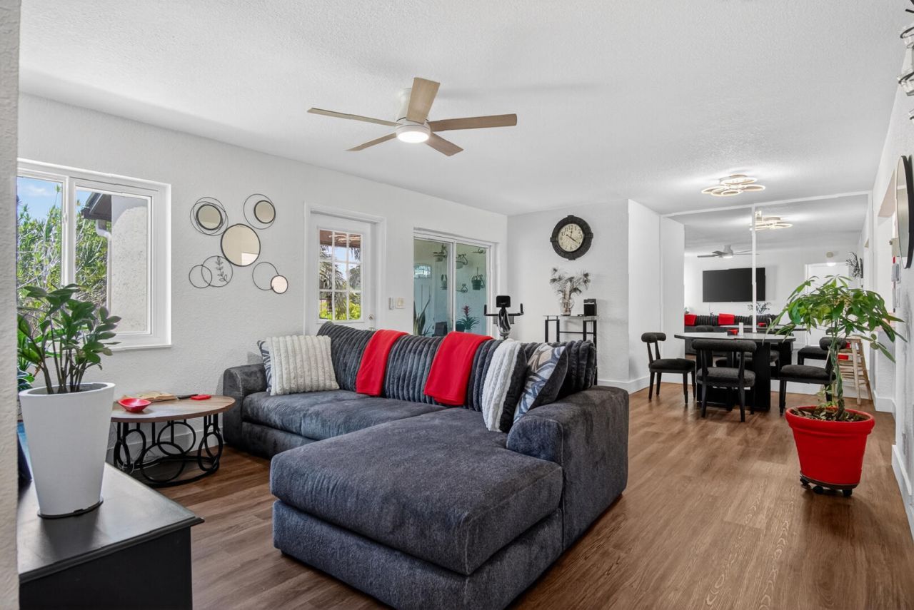 5930 Whispering Pine Way, Greenacres, FL 33463 Photo