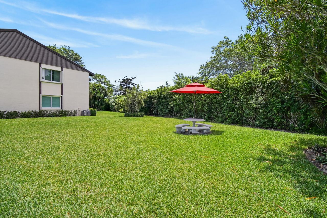 5930 Whispering Pine Way, Greenacres, FL 33463 Photo