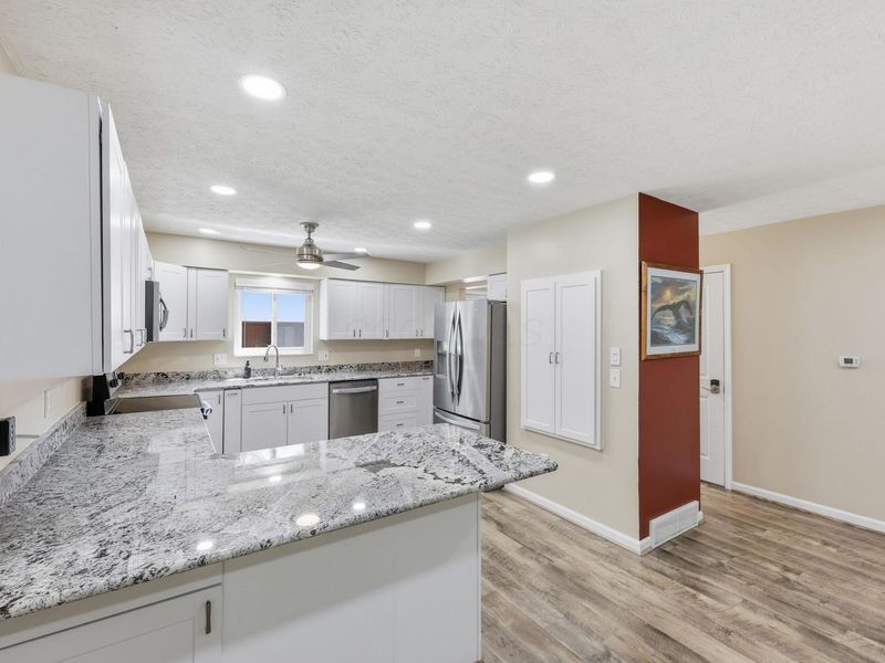1442 Londondale Parkway, Unit 4-2, Newark, OH 43055 Photo 11