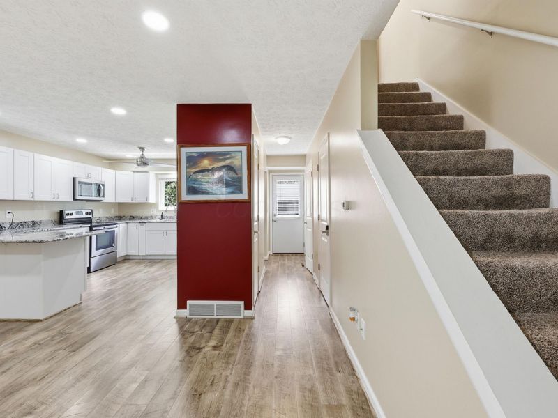 1442 Londondale Parkway, Unit 4-2, Newark, OH 43055 Photo 7