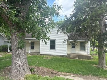 406 Main Street, Garden City, MO 64747