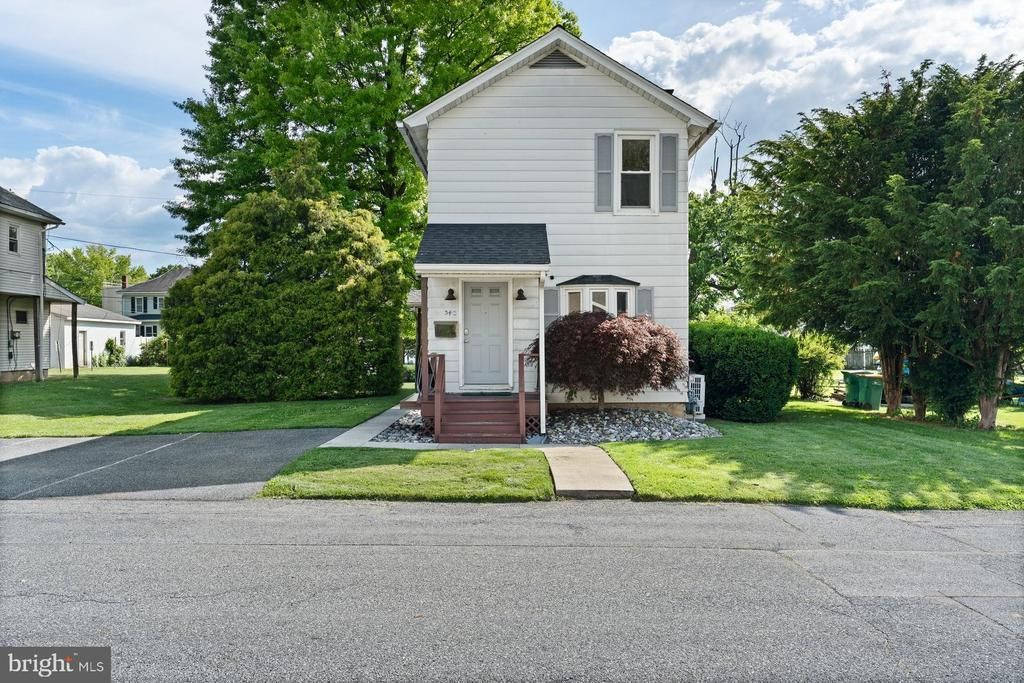 34 Half Street, Hershey, PA 17033 Main Photo