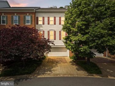 130 ROLLING TRACE , FALLS CHURCH, VA 22046