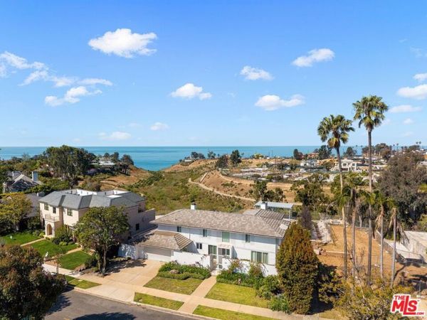 525 Alma Real Drive, Pacific Palisades, CA 90272